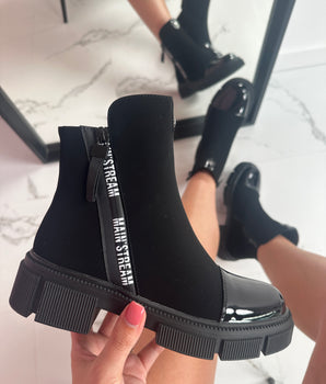 Main Black Boots