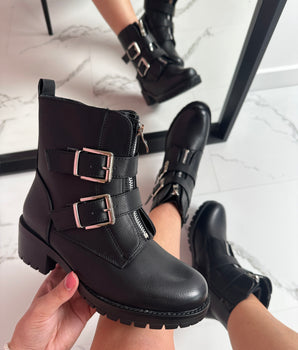 Gesp Black Boots