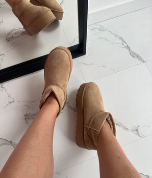 Colinda Khaki Boots