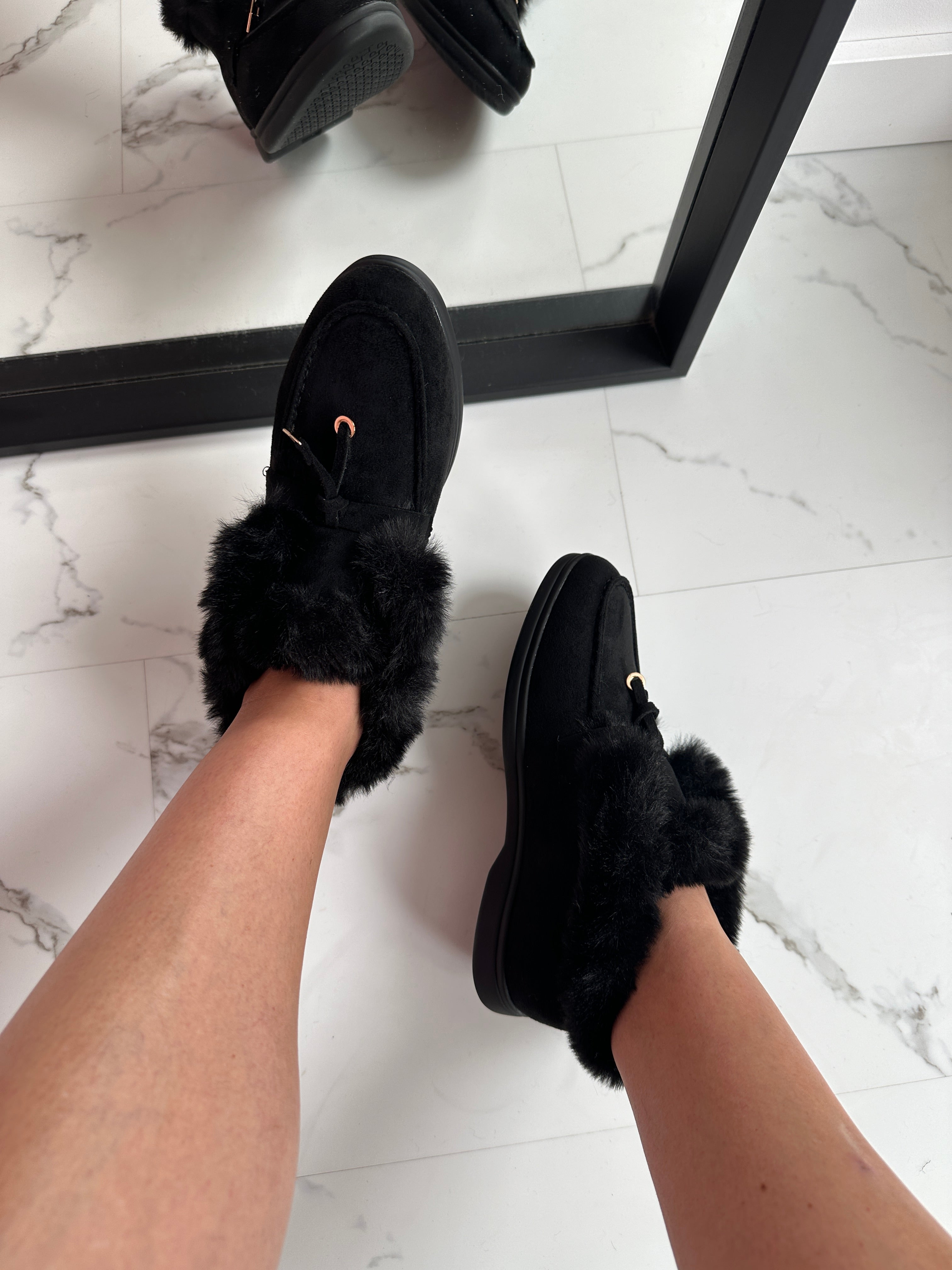 FY Black Loafer