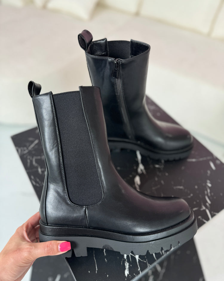 Chelsea High Boots