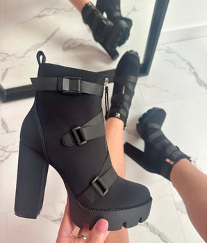 Claudia Boots