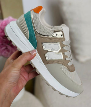 Chloé Leo Sneaker