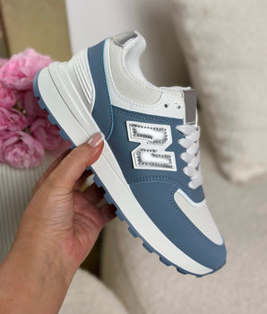 Chloé Leo Sneaker