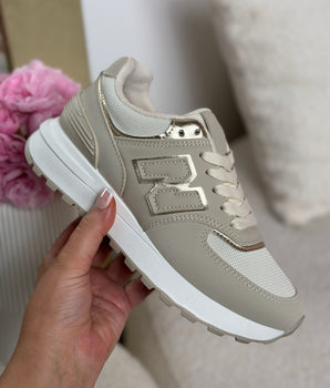 Chloé Leo Sneaker