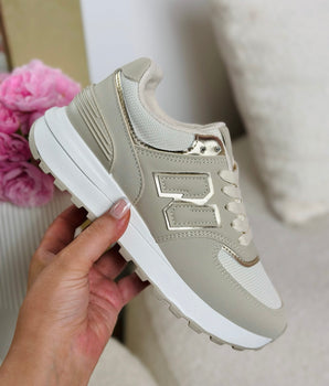 Chloé Leo Sneaker