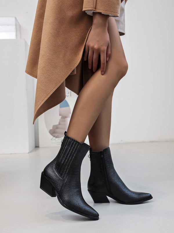 2290 Black Boots