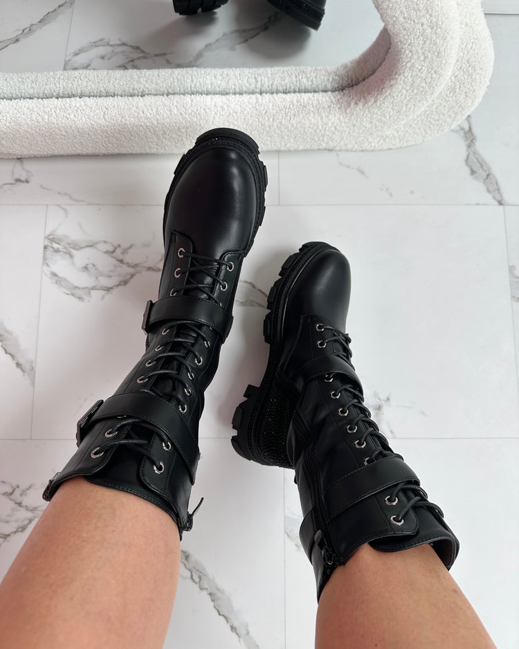 Harris Black Boots