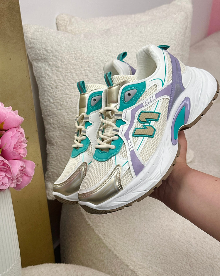 Nova Violet Sneaker