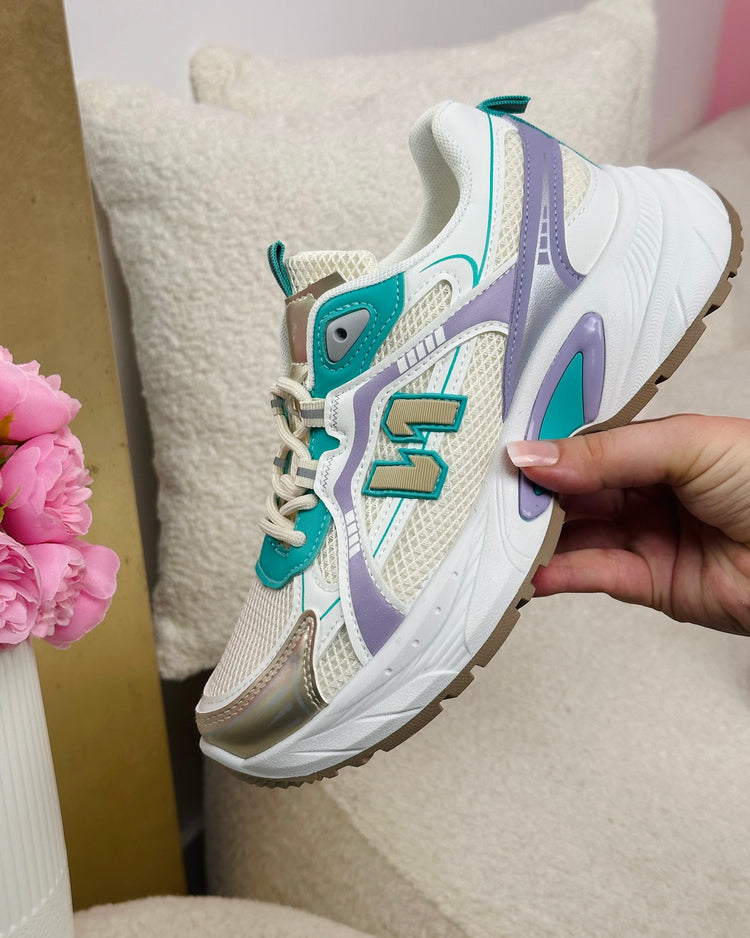 Nova Violet Sneaker