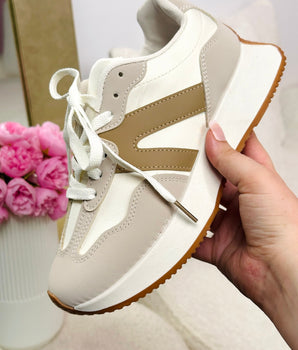 Charifa Beige Sneaker
