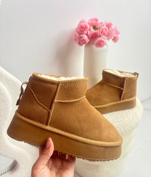 80 Camel Boots BK