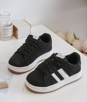 Les enfants doivent être noires sneaker