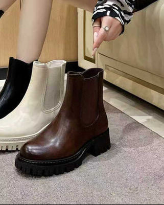 SU824 Brown Boots