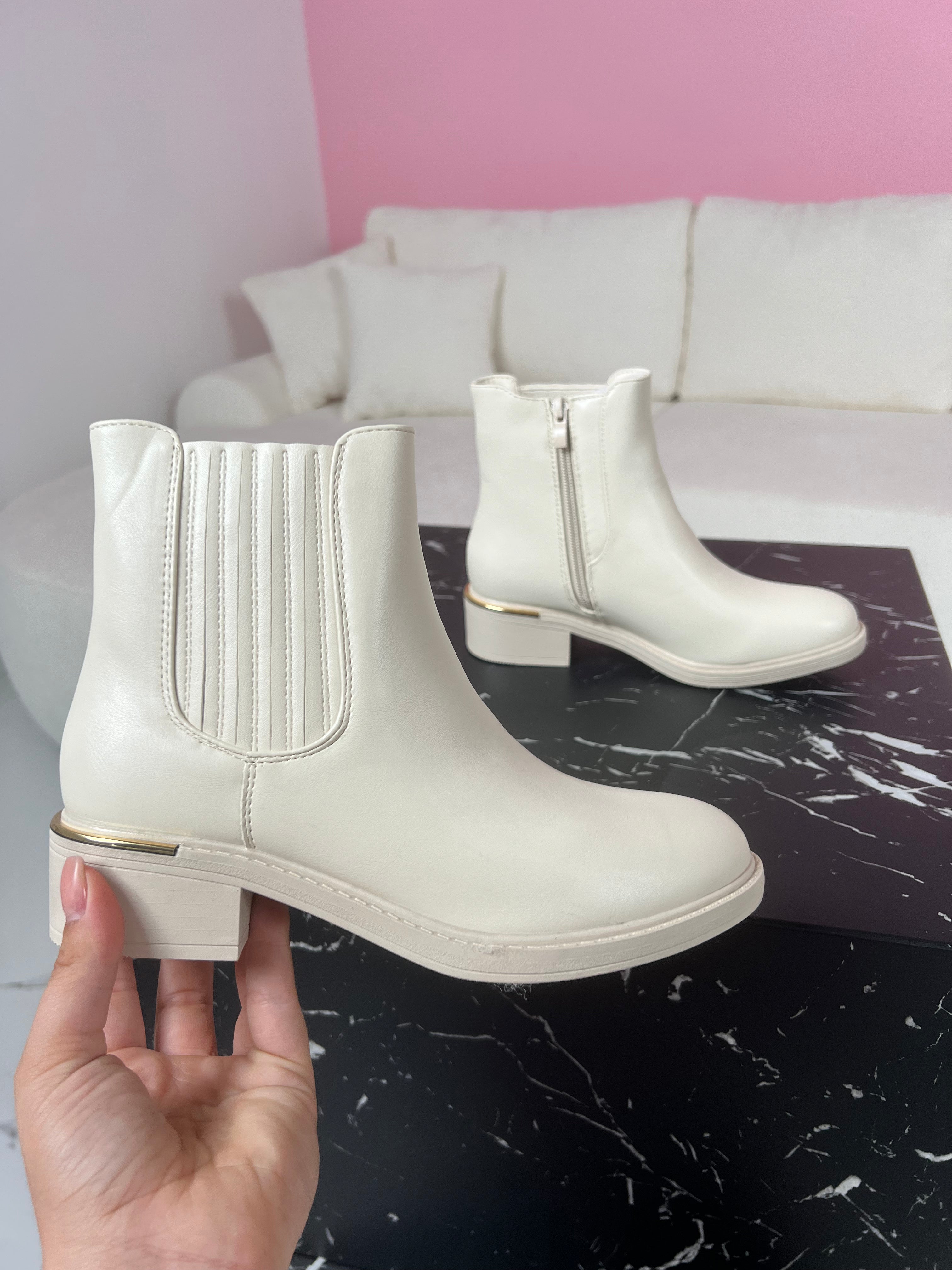 Bottes beige deesy