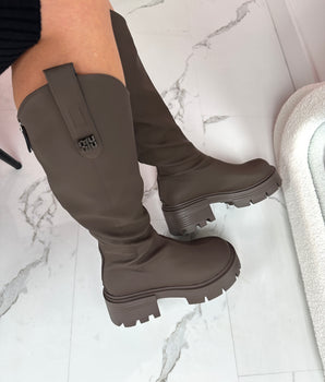 Niu Brown Boots