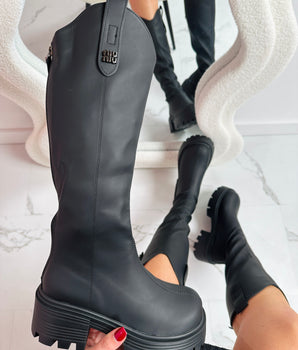 Niu Black Boots