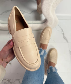 Sasyaa Beige Moccasin