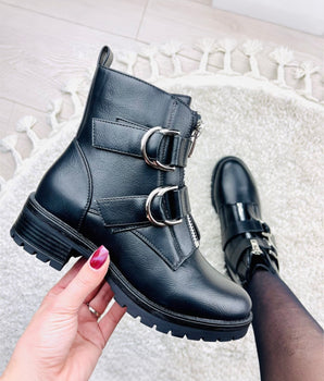 Arya Black Boots