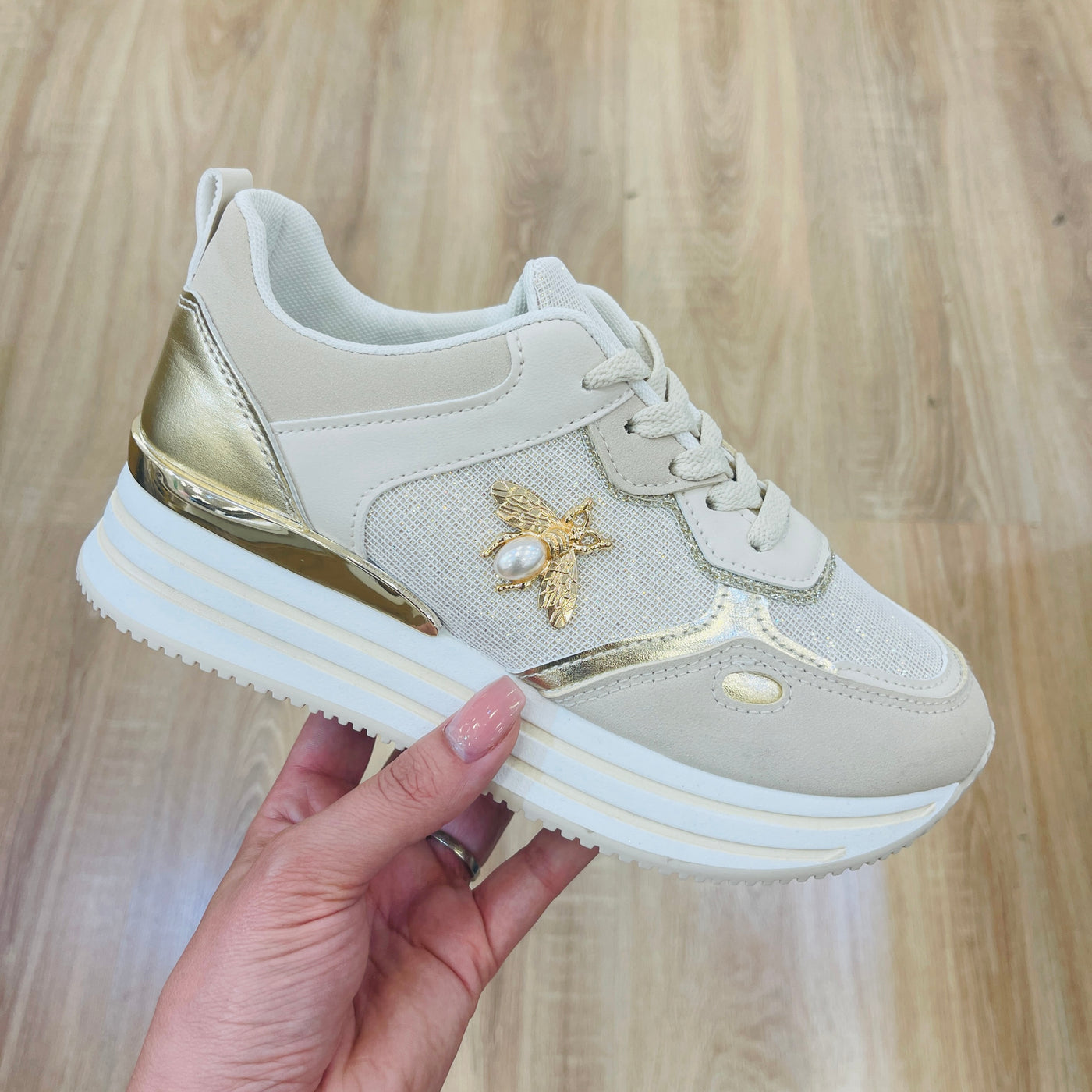 Bee Beige Sneaker