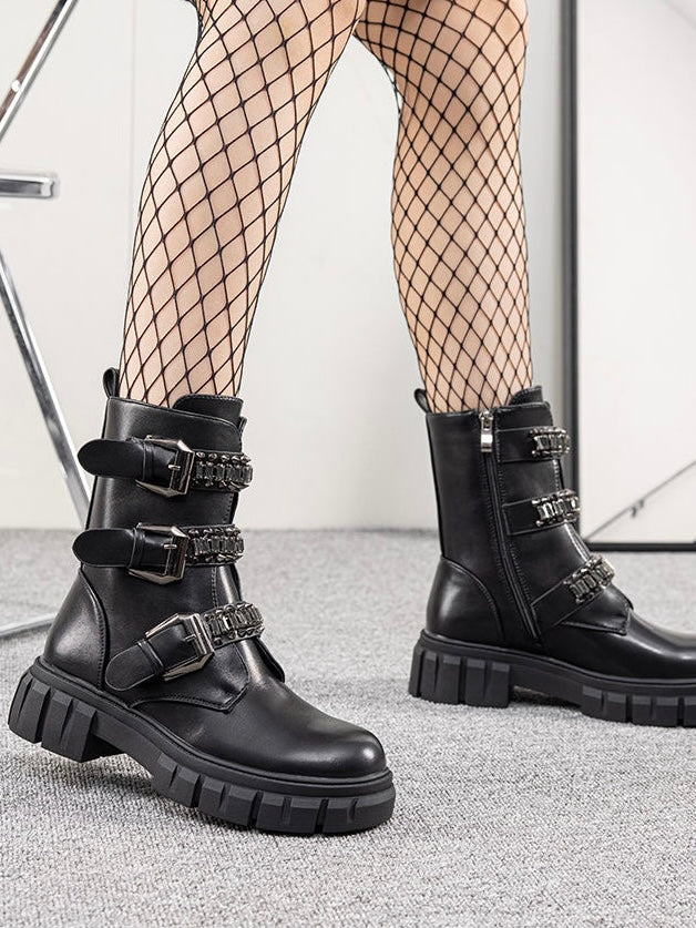 52053 Black Boots