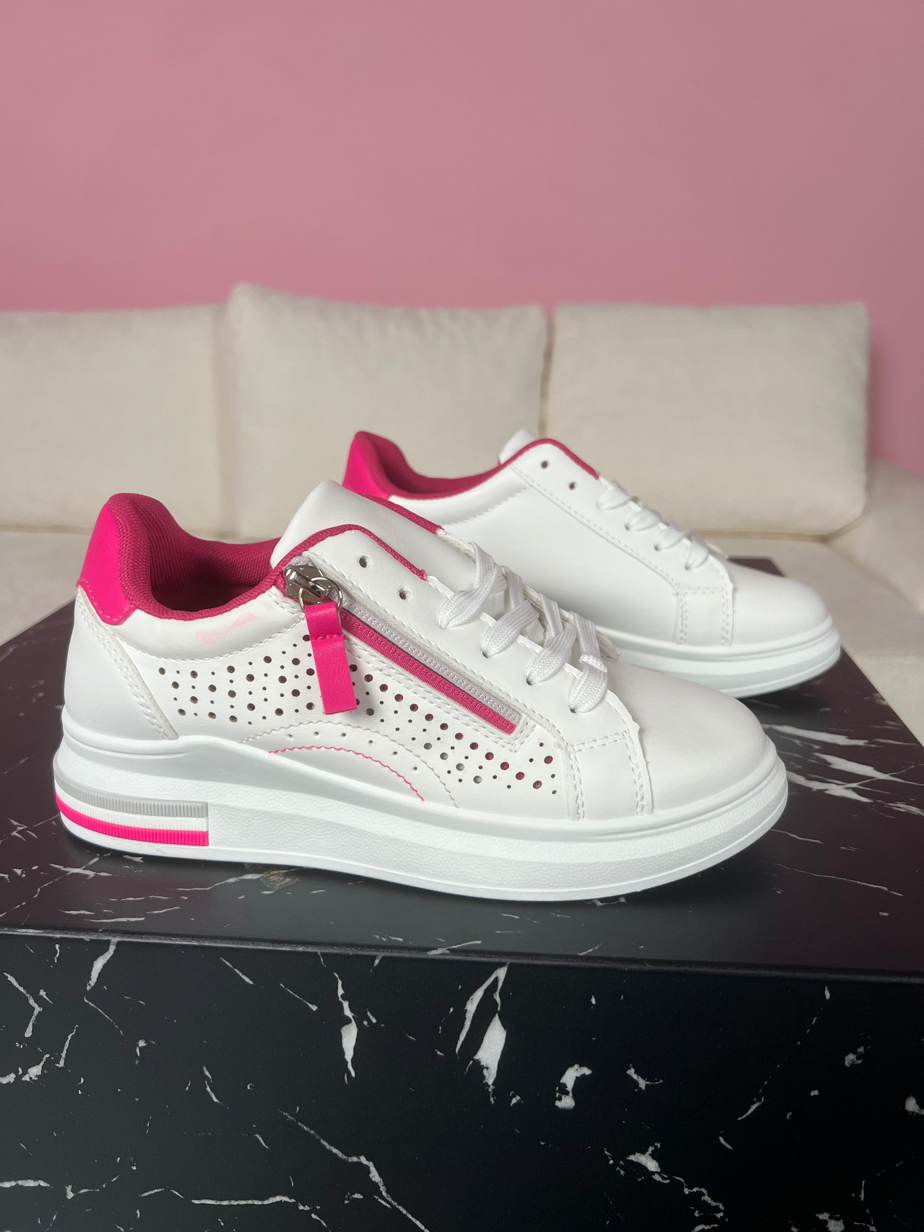 5 Rose Sneaker Bk