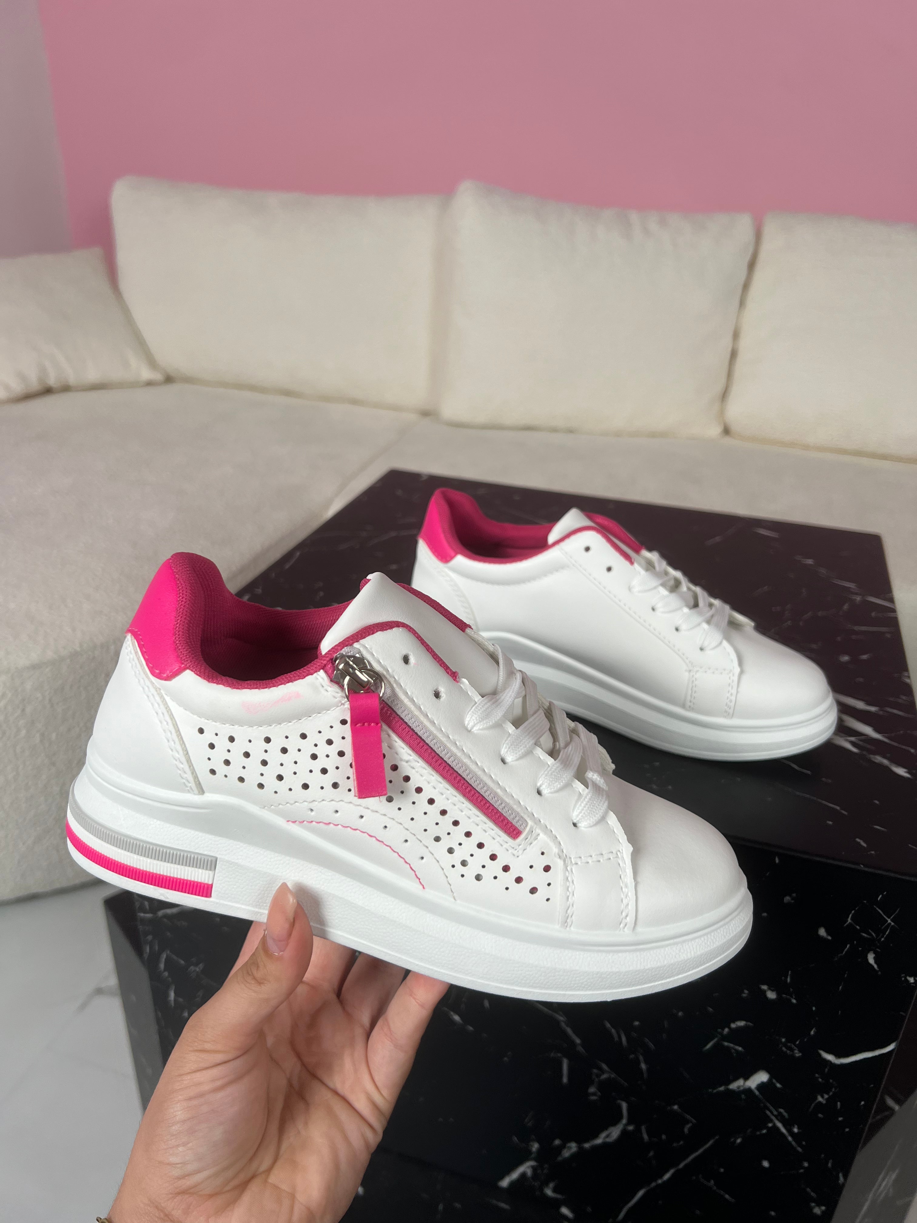 5 Rose Sneaker Bk