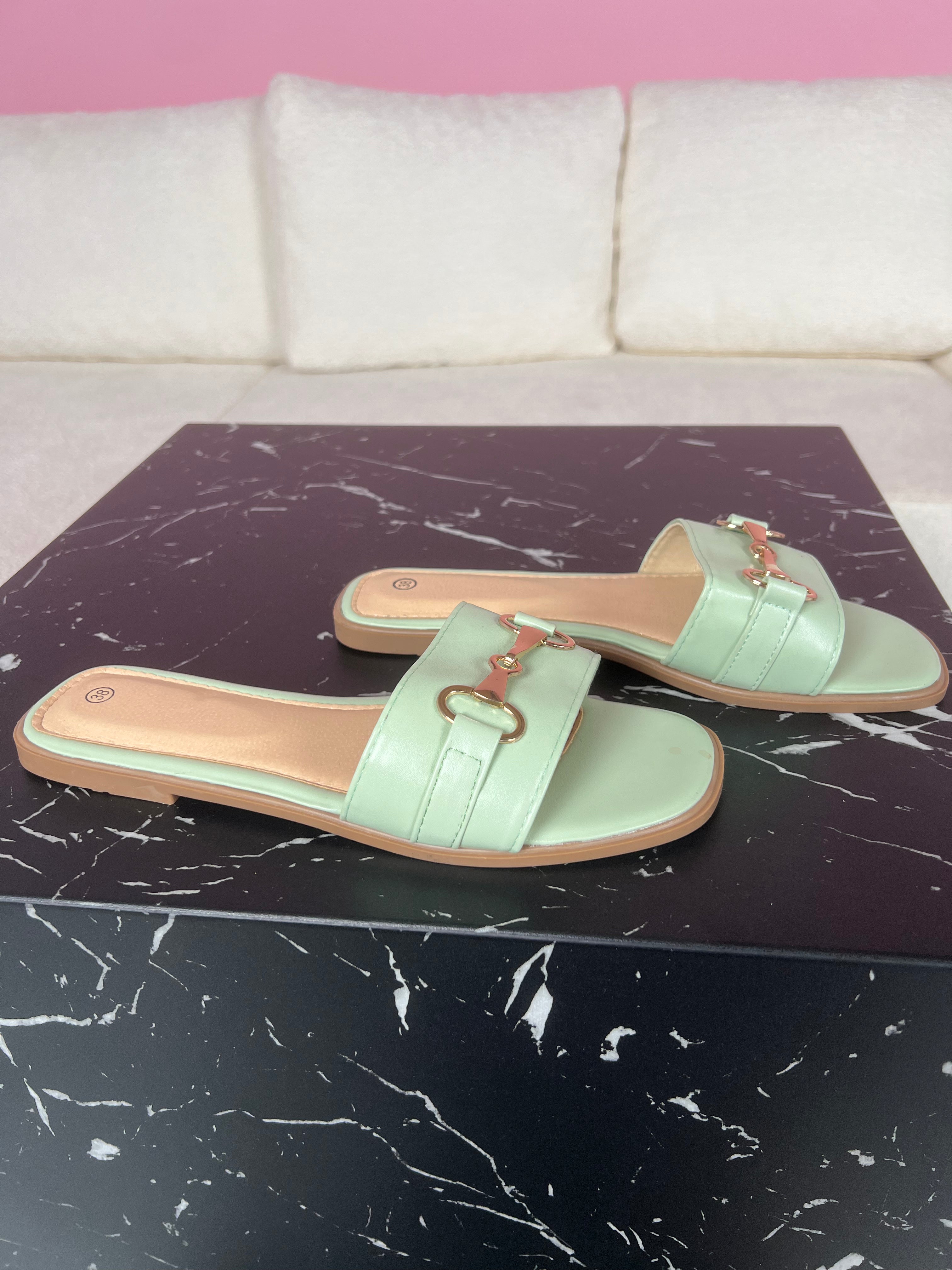 205 Green Slipper BK