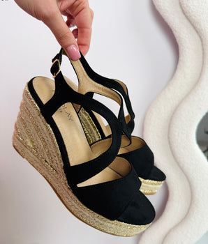 Anja Black Wedge