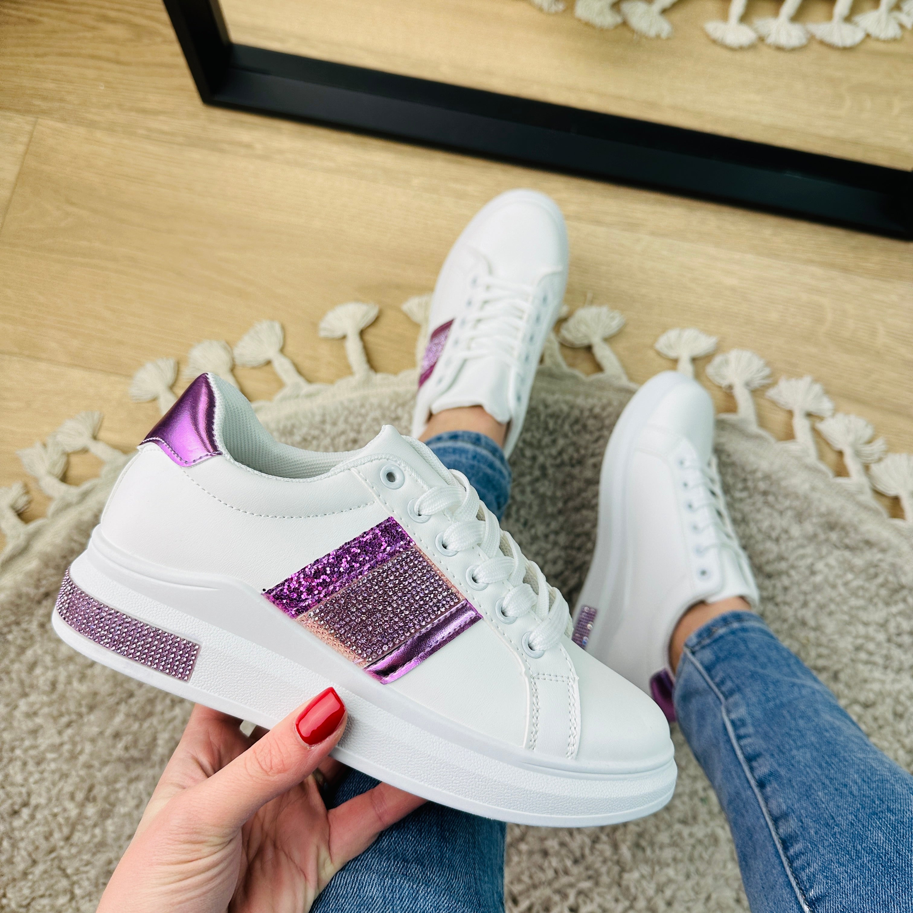 Isra Purple Sneaker