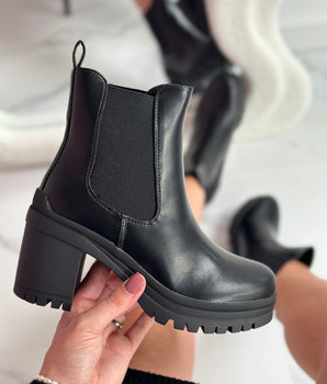 Kitty Black Heels