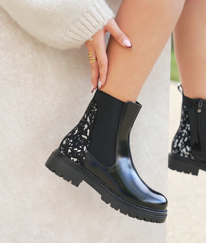 Loîs - Black Chelsea Boots – Dark Detail