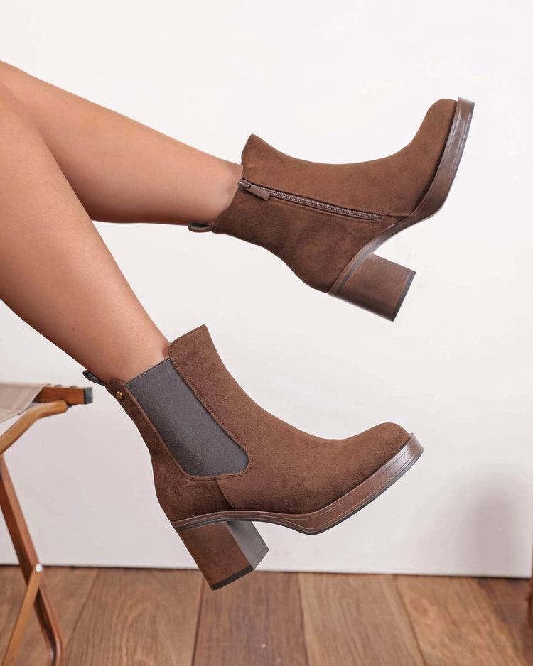 Manuela Heel Boot - Brown