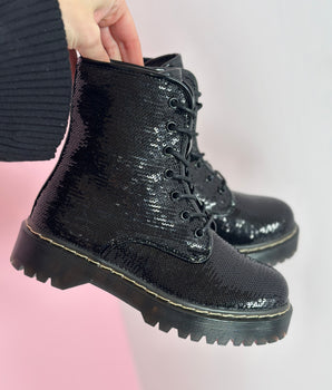 Nikky Black Boots