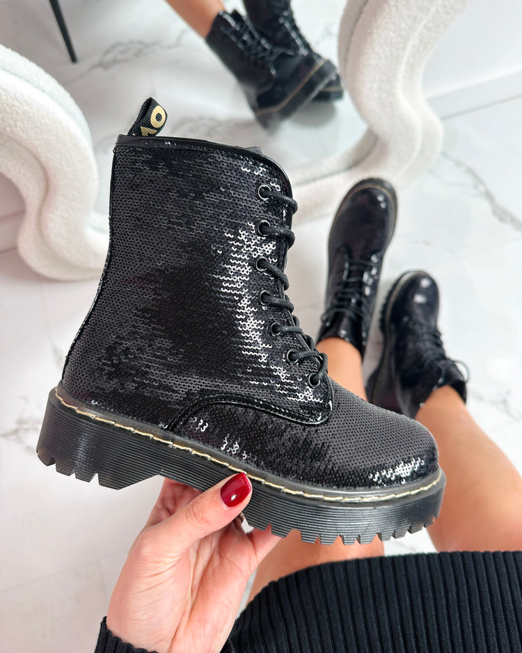 Nikky Black Boots