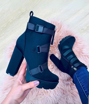 Claudia Boots