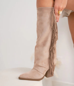 Taupe Fringle Suedine Stiefel mit Blockabsatz