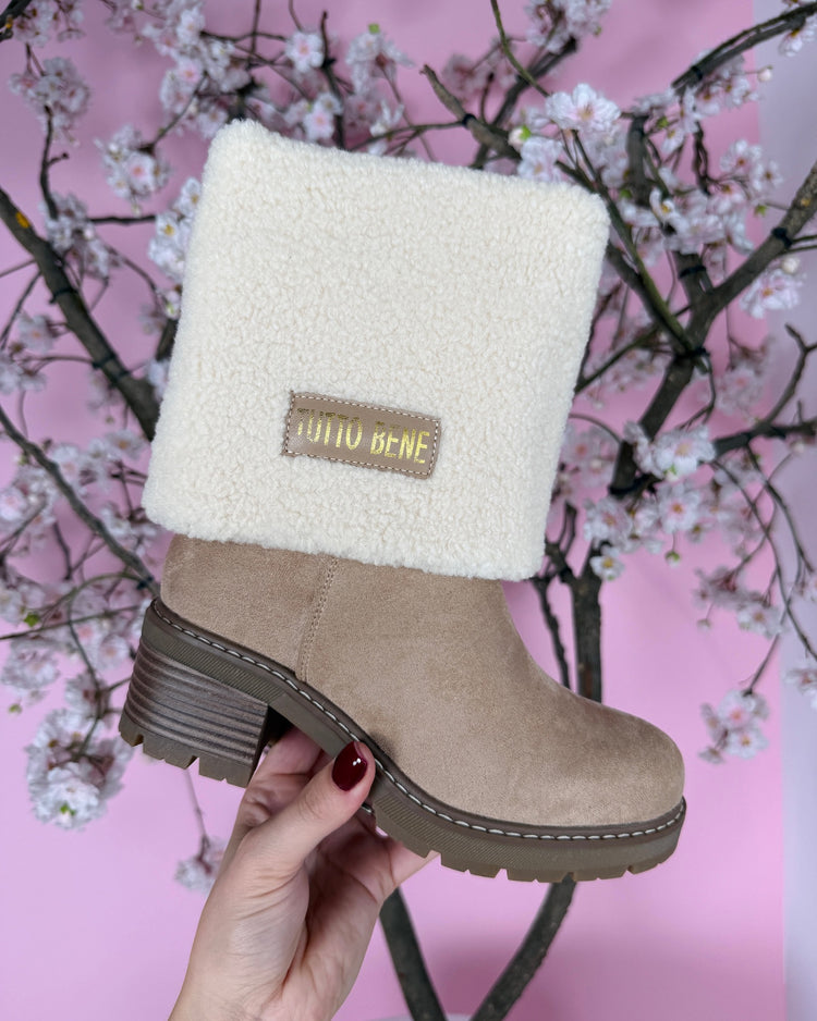 Tutto Omslag Beige Boots
