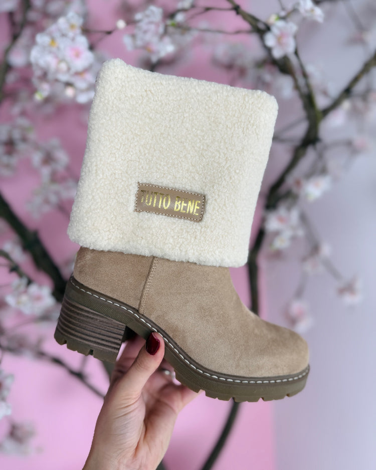 Tutto Omslag Beige Boots