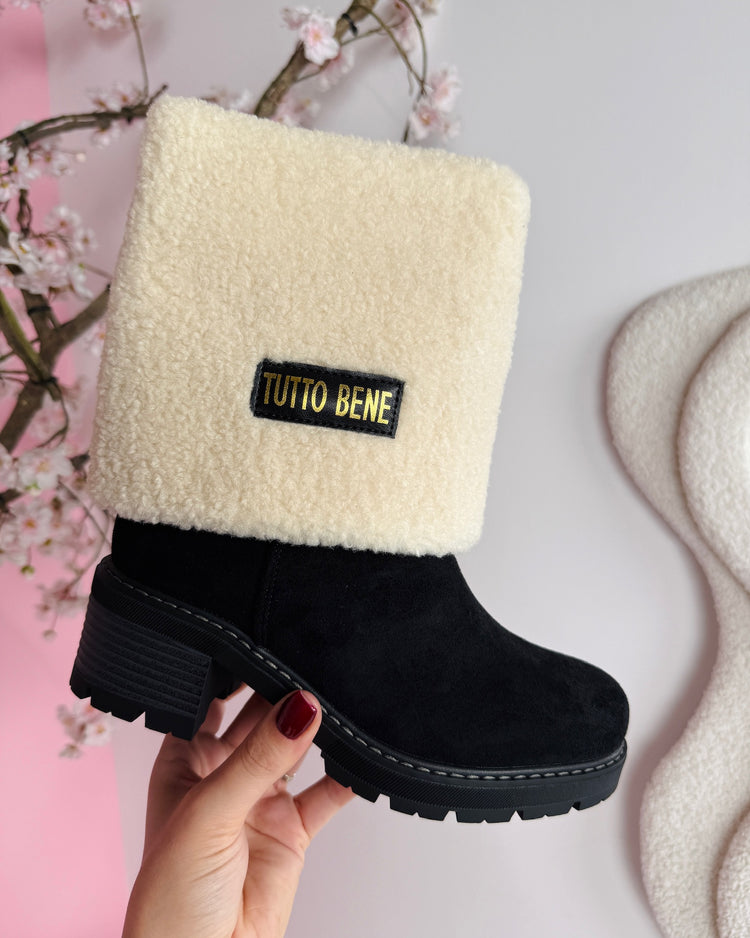 Tutto Omslag Black Boots