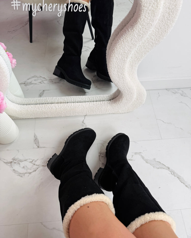 Tutto Omslag Black Boots