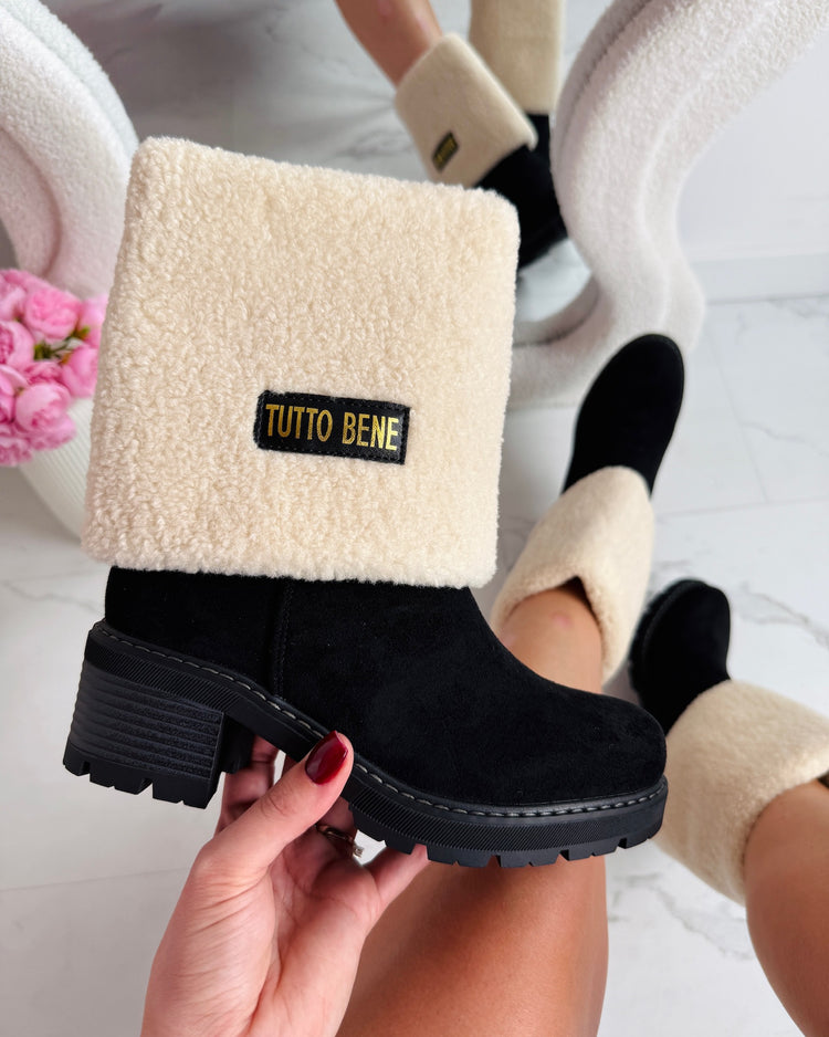 Tutto Omslag Black Boots