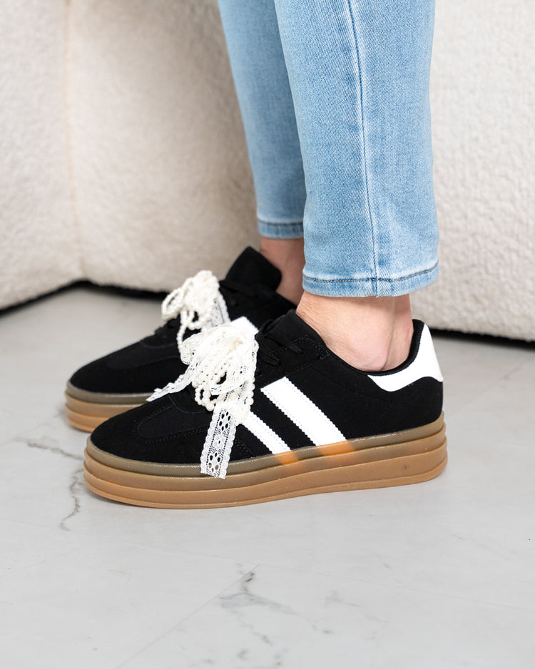 Marije Black Sneaker