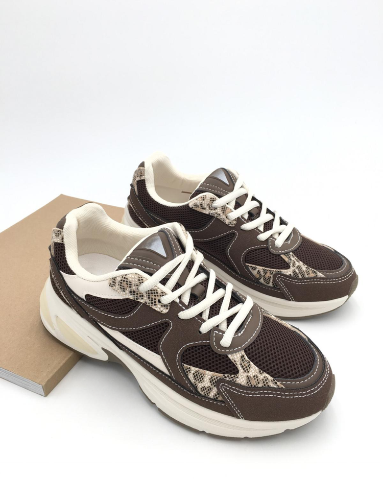 Zoe Brown Sneaker