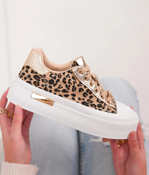 Joanna Leo Sneaker