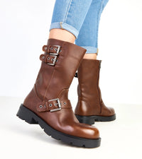 52090 Camel Boots
