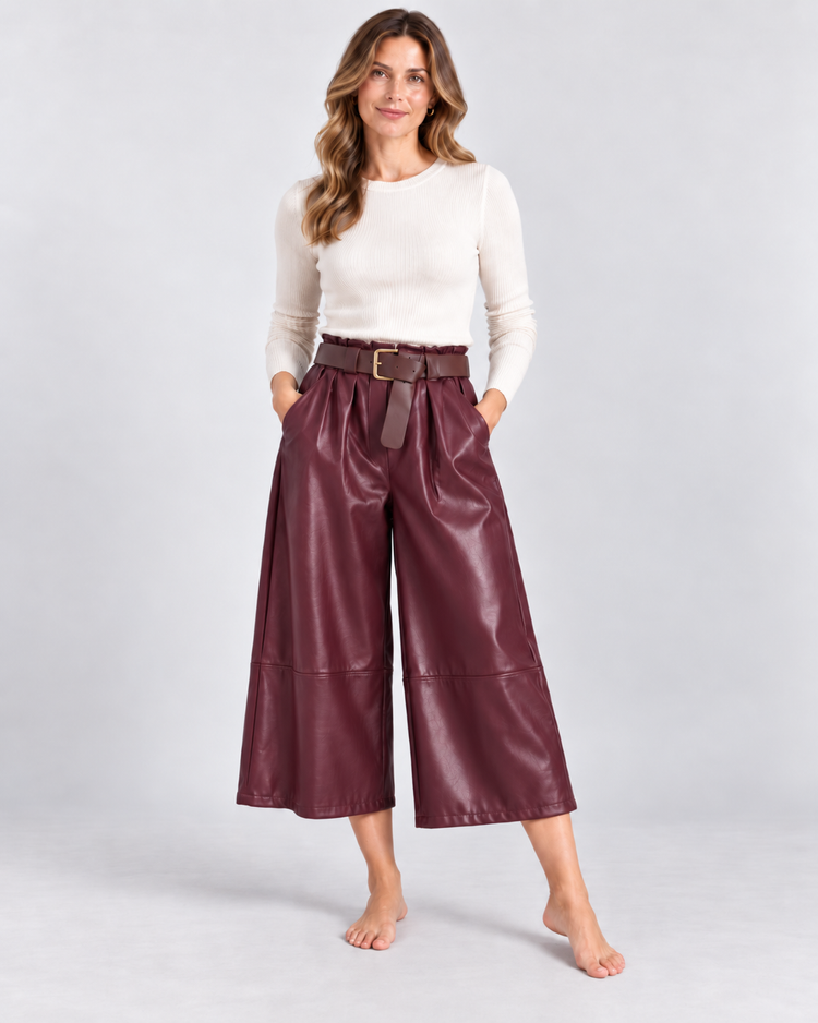 Leatherlook Cropped Wide-Leg Pants in bruin