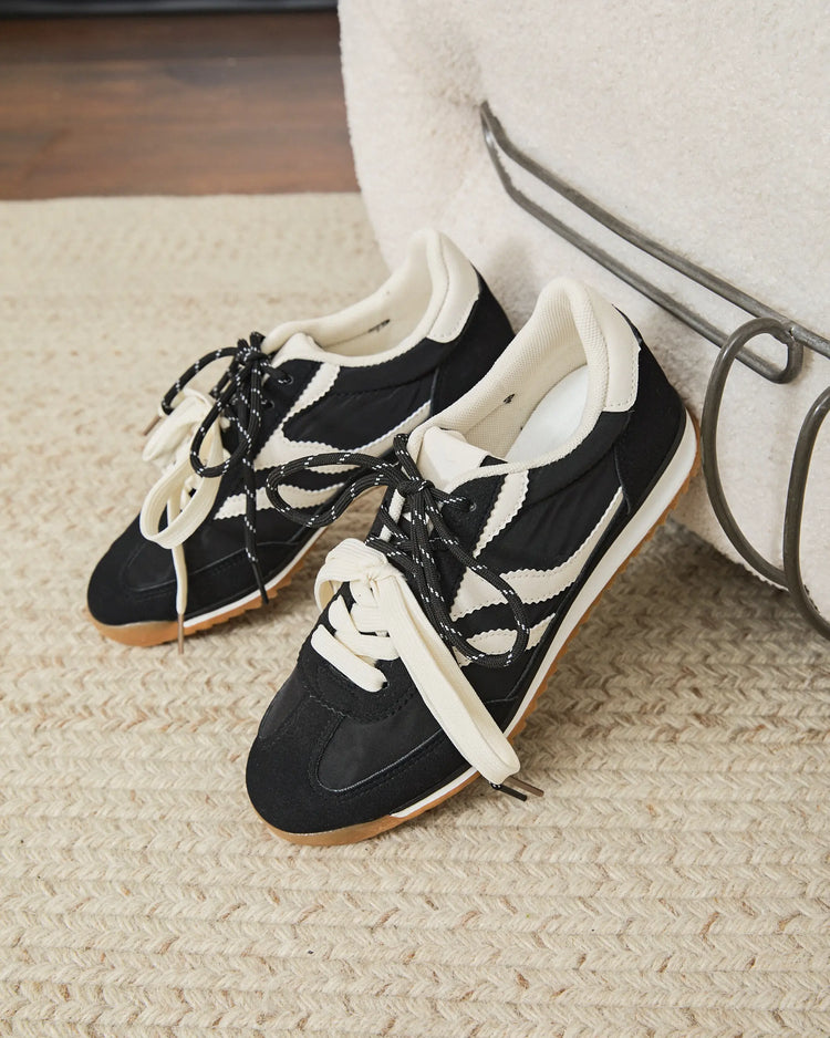 Milie Black Sneaker