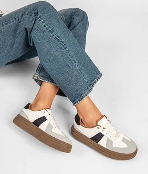Keine Regeln Beige Sneaker