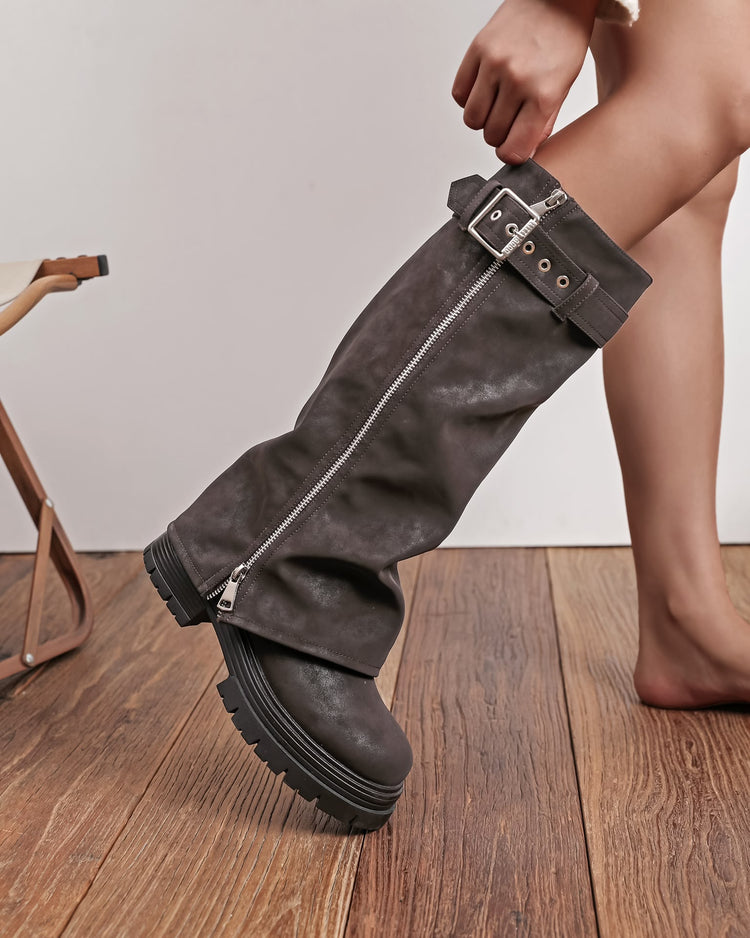 Stiefel mit hoher Schnalle – Braun